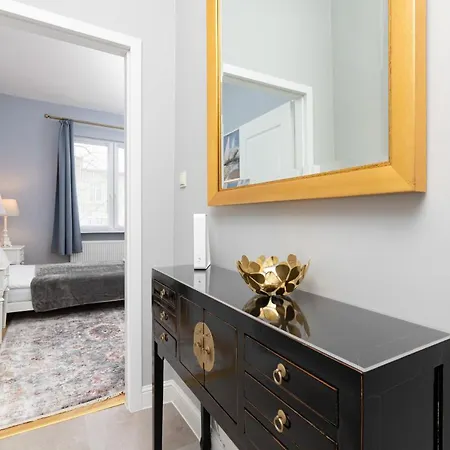 Sea Shell By Renters * Zoppot
