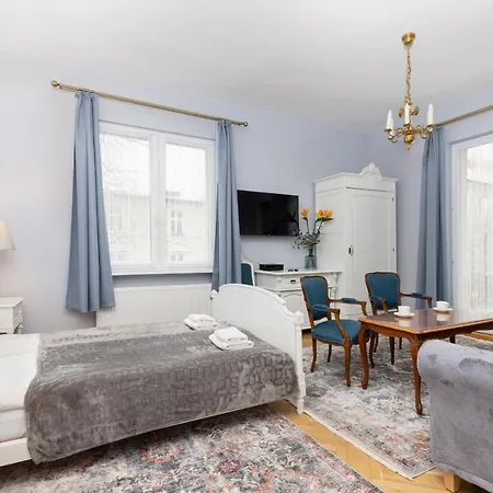 Sea Shell By Renters Sopot